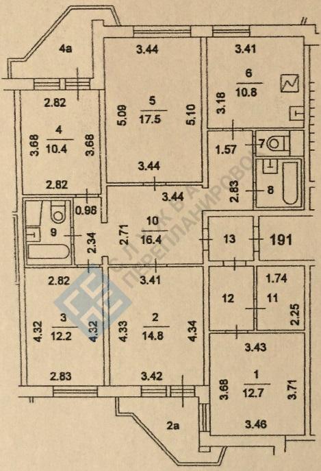 План БТИ пятикомнатной квартиры в серии ПД4 с размерами